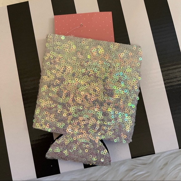 NWT White Iridescent Sequin Bride’s Babes Pink Pocket Short Drink Coozies Set - Picture 6 of 8